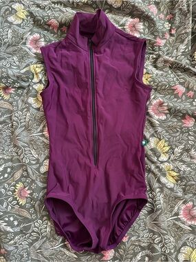 Plum Zip-up Luckyleo